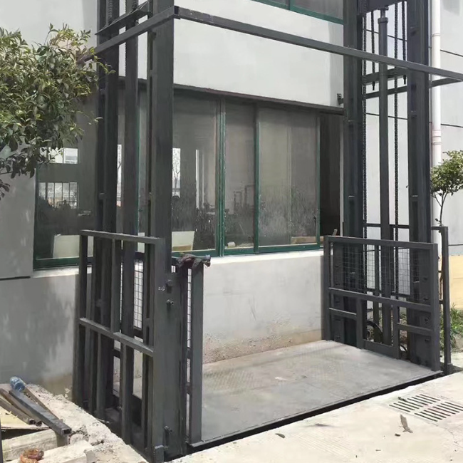 志仲镇5吨室外升降货梯